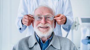 9 Tips for maintaining healthy eyes as you age